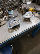 Load image into Gallery viewer, Chassis Link Bracket and Transmission Crossmember