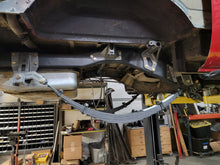 Load image into Gallery viewer, 52" Long Travel Deaver Springs