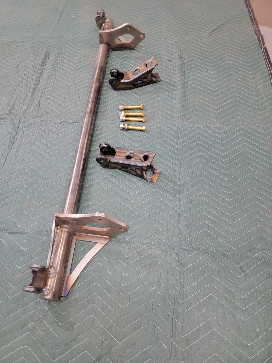 k5-blazer-rear-long-travel-shock-mount-kit-roberts-custom-trucks