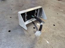 Load image into Gallery viewer, Squarebody Switch Pro SP9100 Mount